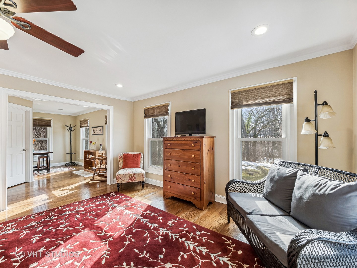 3143 Cuba Road Long Grove, IL 60047 - Photo 19 of 40 a living room with furniture and a flat screen tv