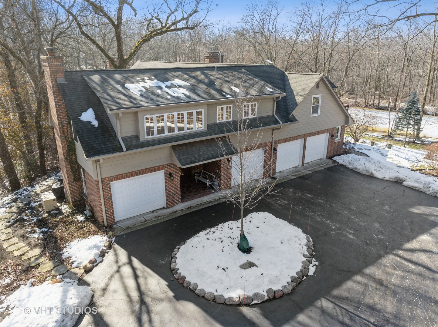 3143 Cuba Road Long Grove, IL 60047 - Photo 4 of 40 a view of entryway