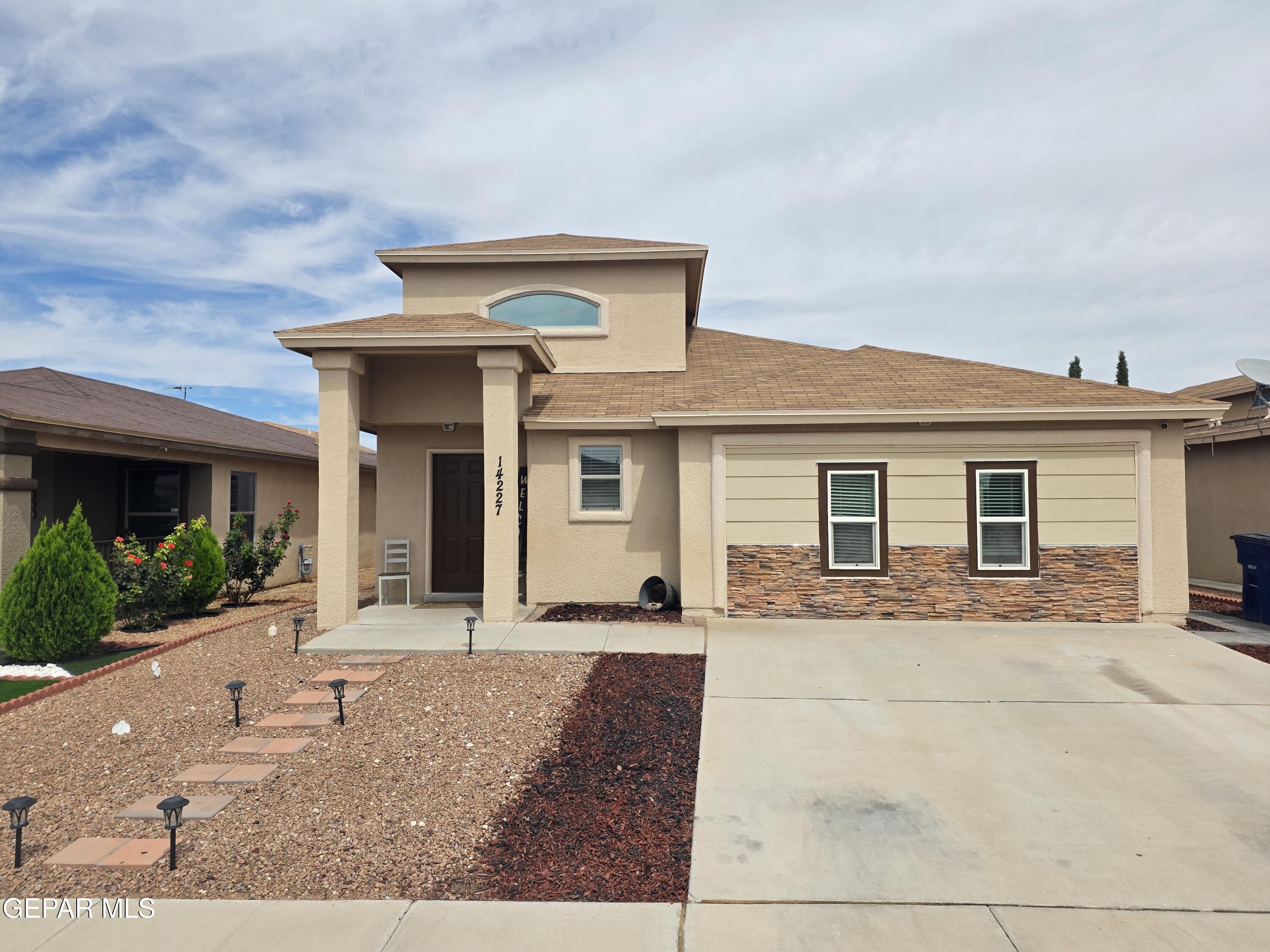 14227 Ranier Point Drive El Paso, TX 79938 - Photo 4 of 45 20260919_121614