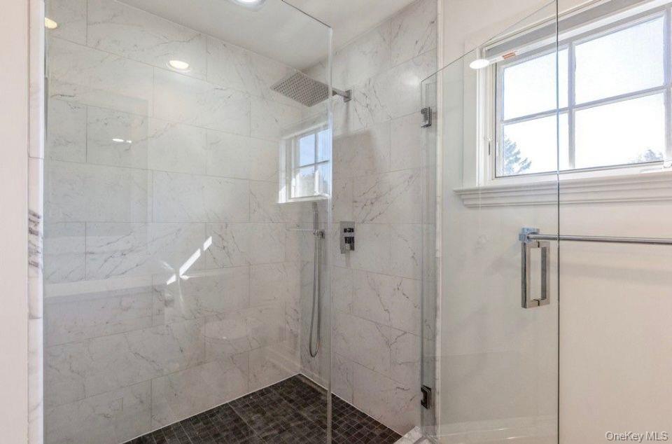 582 Hayground Road Water Mill, NY 11976 - Photo 9 of 18