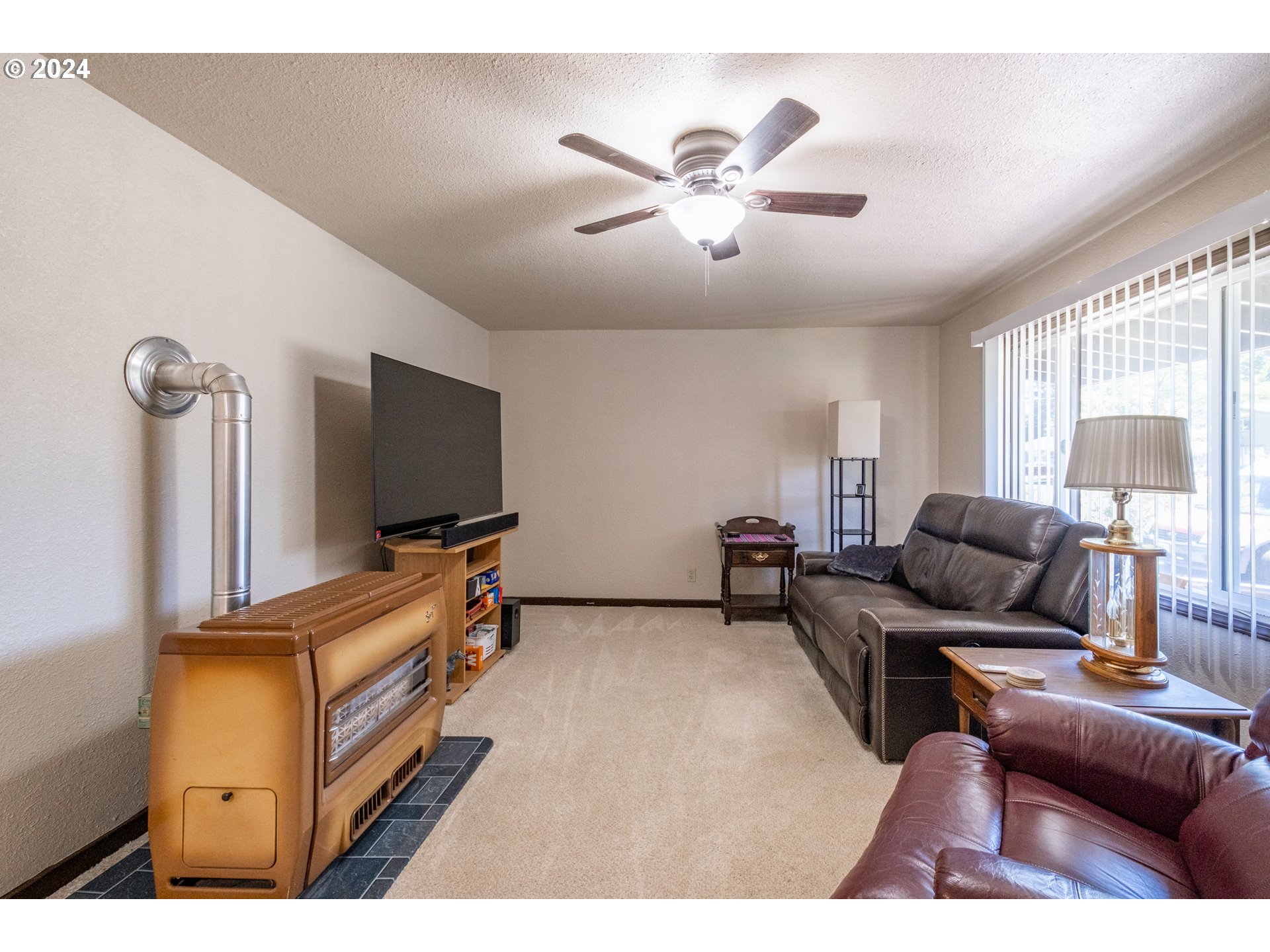 1021 Airport Road Lebanon, OR 97355 - Photo 5 of 29 Gallery Image 5