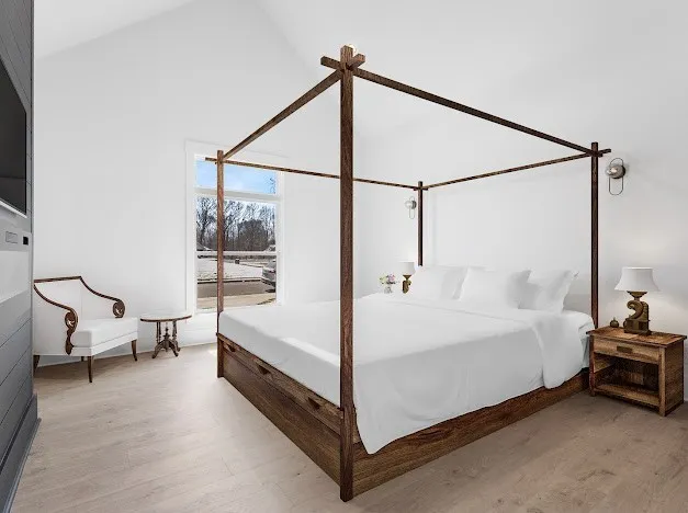 a bathroom with a bathtub