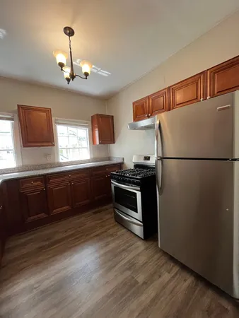 $3,000 | 3 Franklin Street, Charleston, SC 29401