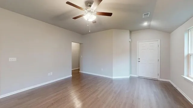 $322,035 | 534 West Bluebird Street, Gardner, KS 66030