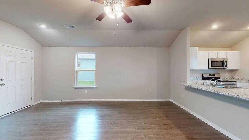 534 West Bluebird Street Gardner, KS 66030 - Photo 7 of 14