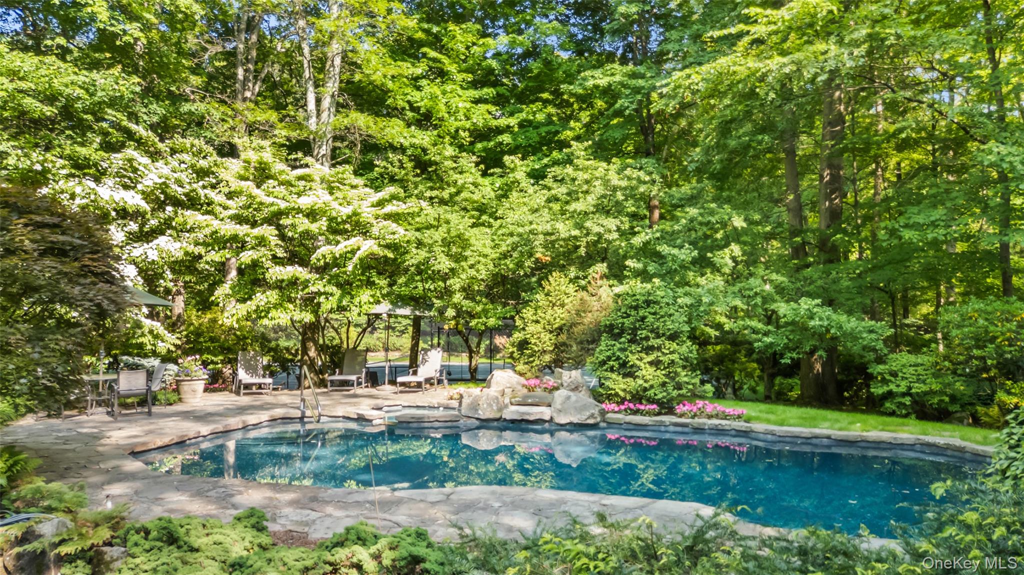 17 Eastwoods Road Pound Ridge, NY 10576 - Photo 2 of 28