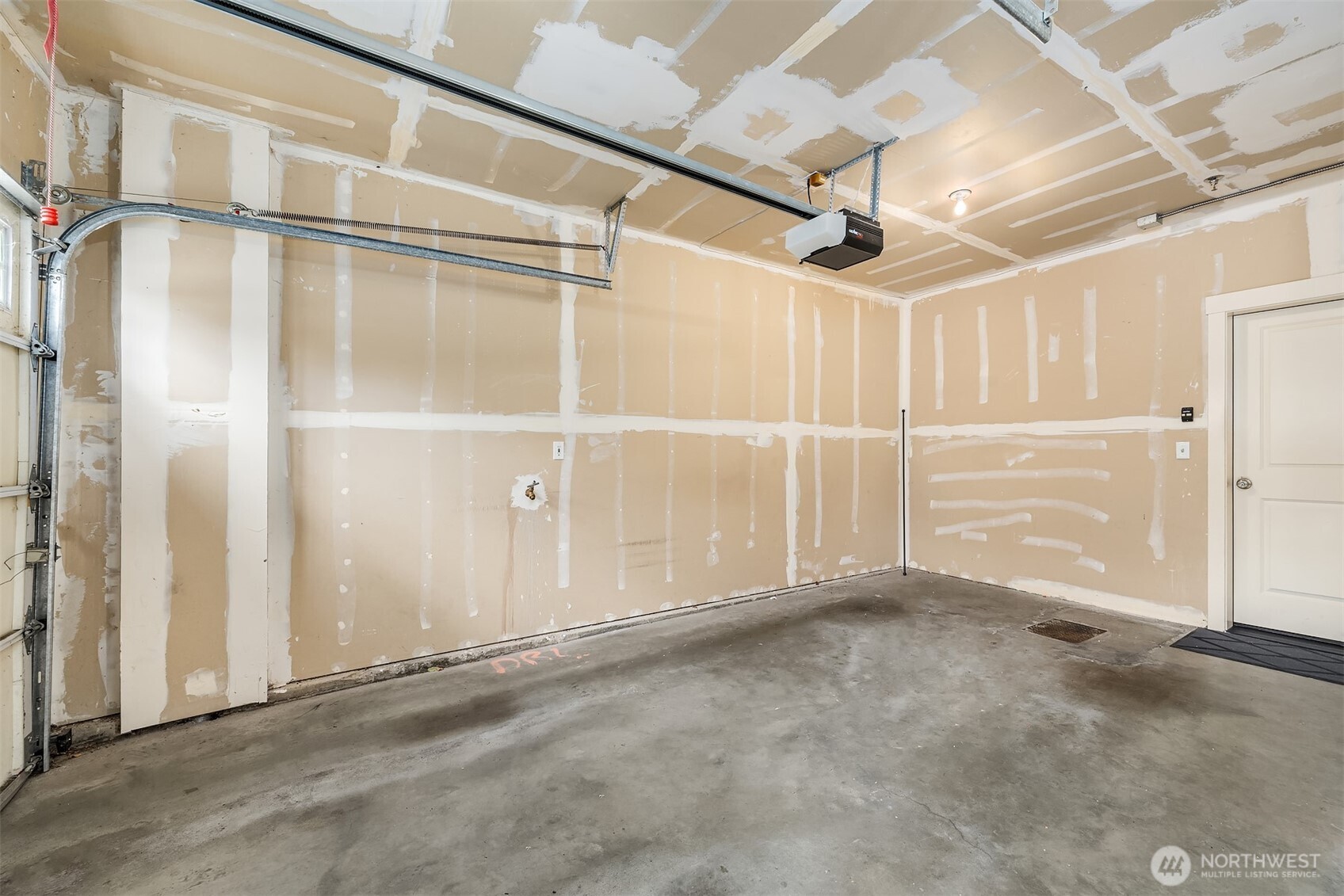 1900 17th Avenue Northeast Issaquah, WA 98029 - Photo 21 of 22 a view of an empty room