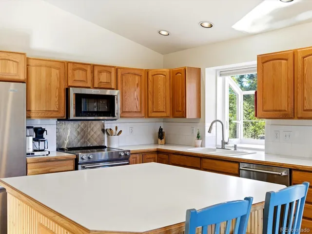 $900,000 | 30819 Manitoba Drive, Evergreen, CO 80439