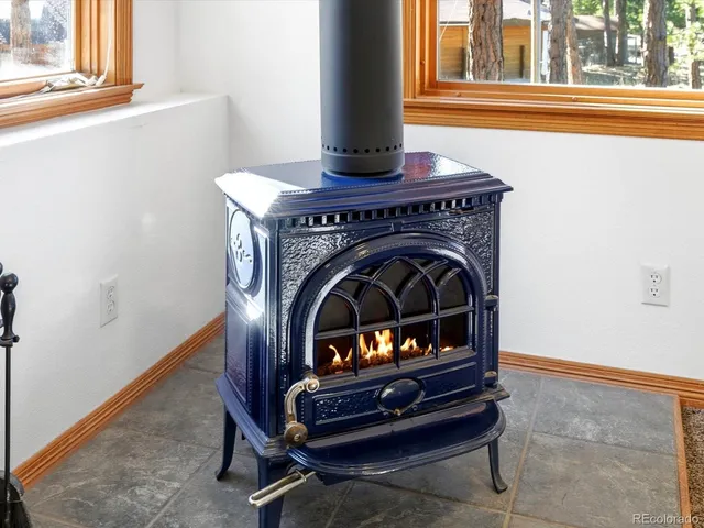 $900,000 | 30819 Manitoba Drive, Evergreen, CO 80439