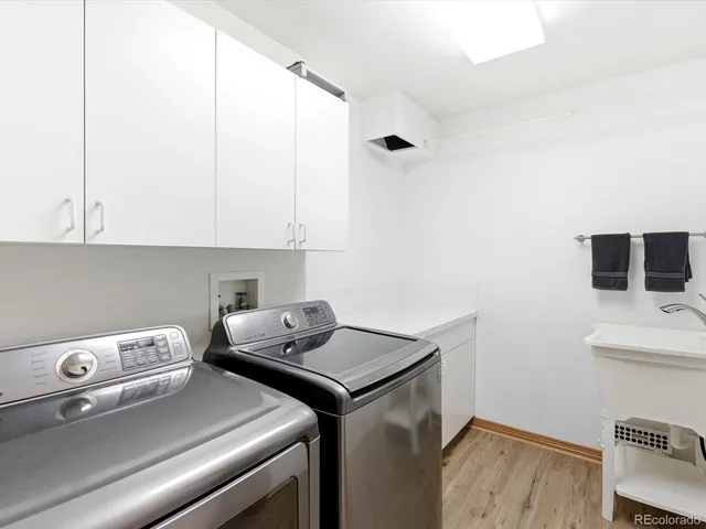 $900,000 | 30819 Manitoba Drive, Evergreen, CO 80439