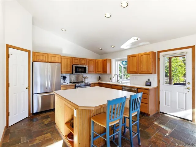 $900,000 | 30819 Manitoba Drive, Evergreen, CO 80439