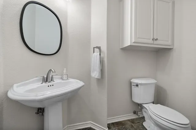 $995,000 | 225 September Drive, Streetman, TX 75859