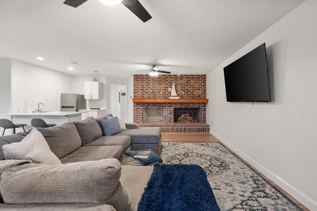 $995,000 | 225 September Drive, Streetman, TX 75859