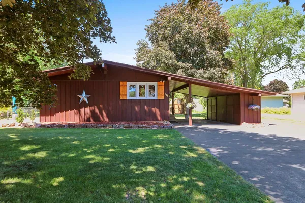 $199,900 | 118 North 8th Avenue, Winneconne, WI 54986