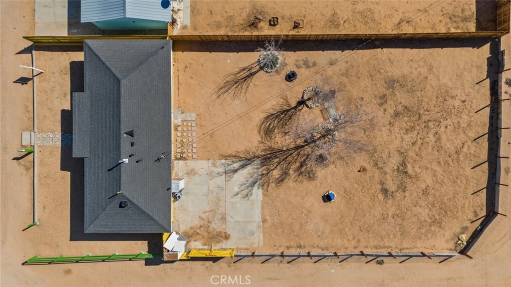 27036 Cote Street Boron, CA 93516 - Photo 7 of 37