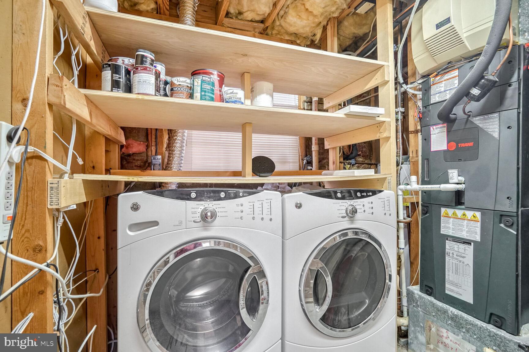 10812 Split Oak Lane Burke, VA 22015 - Photo 18 of 21