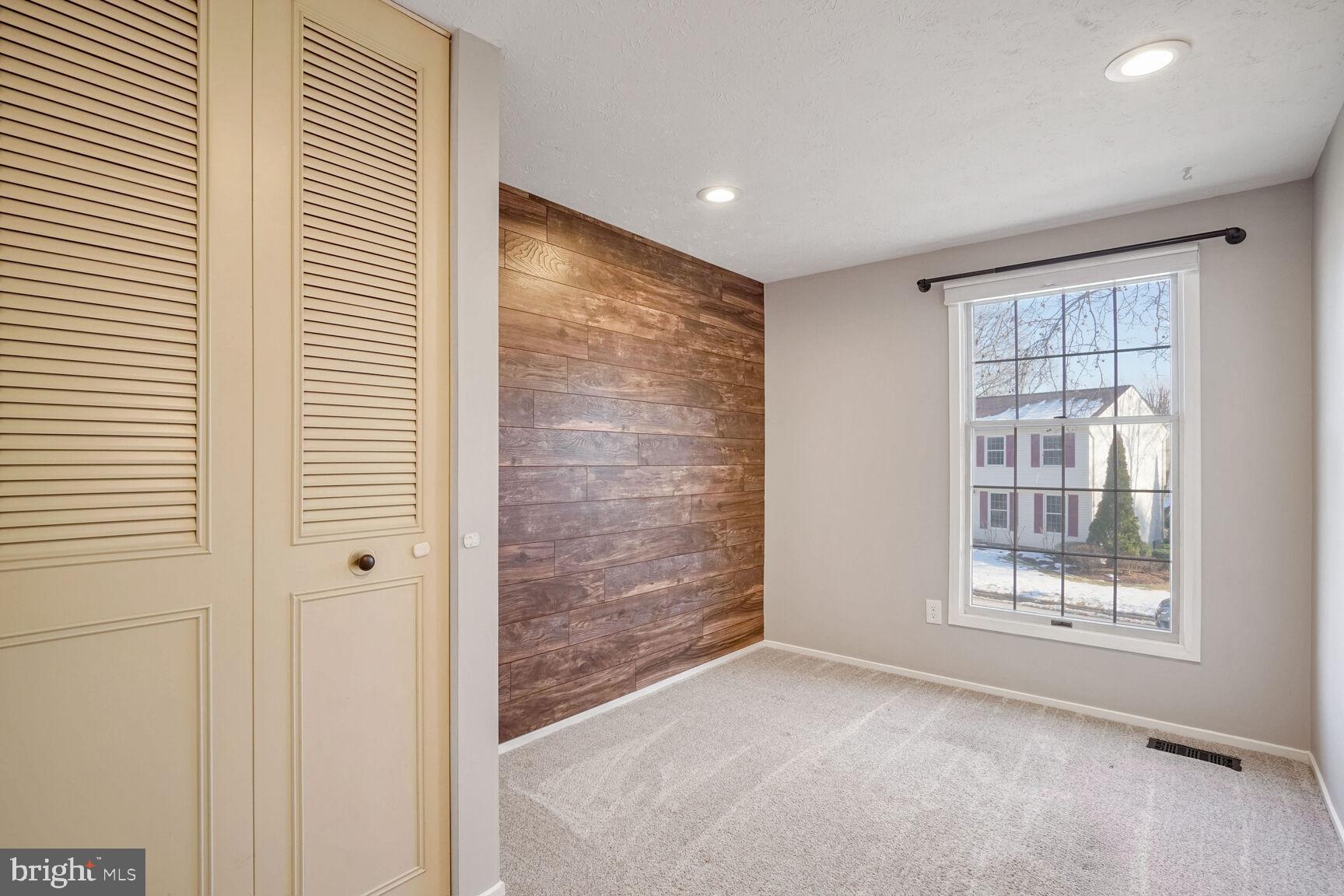 10812 Split Oak Lane Burke, VA 22015 - Photo 9 of 21