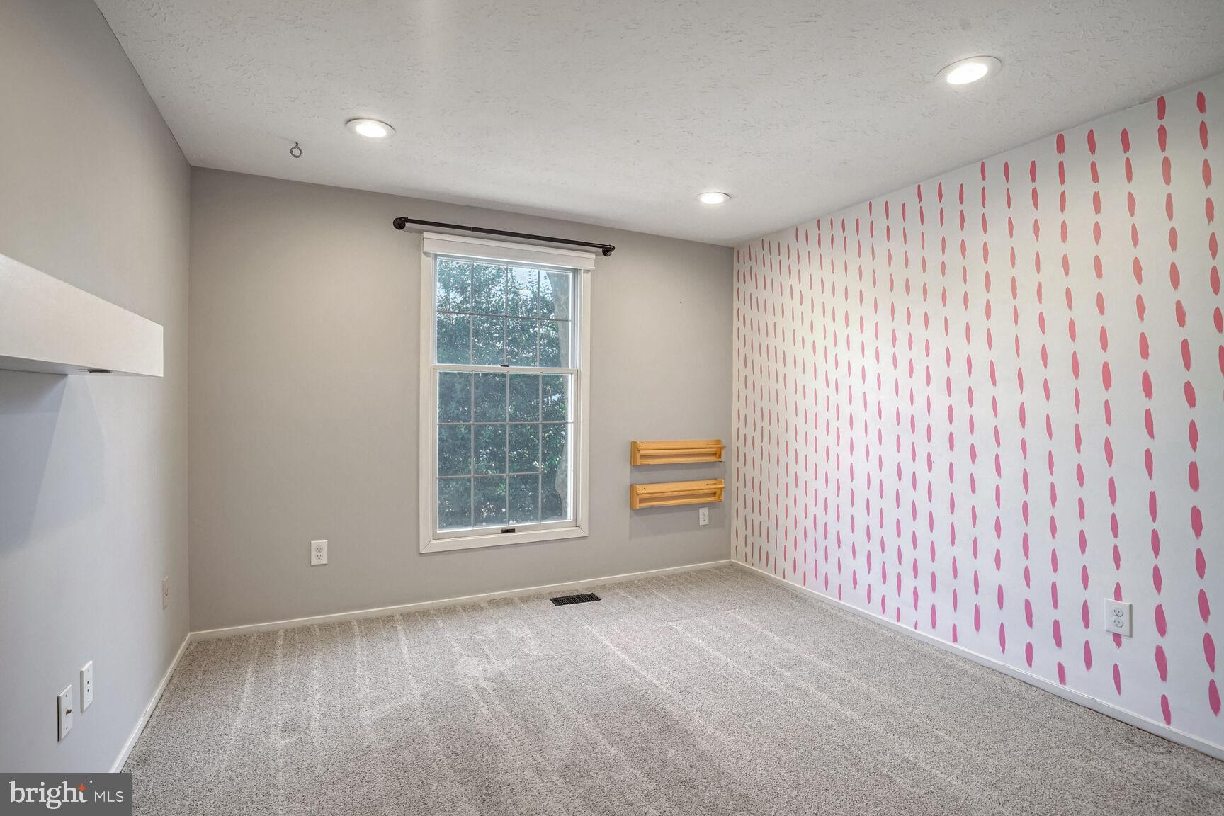 10812 Split Oak Lane Burke, VA 22015 - Photo 10 of 21