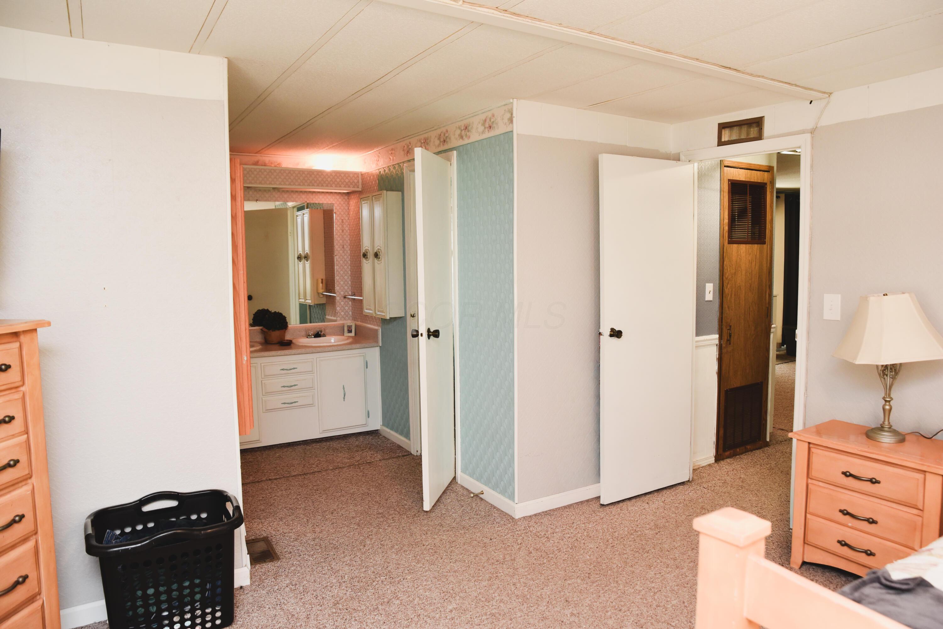 696 Riviera Court Columbus, OH 43207 - Photo 39 of 51 DSC_4905