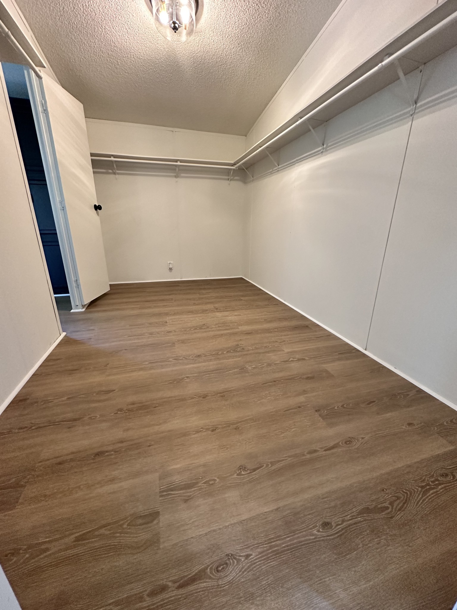 7287 Pinewood Road Nunnelly, TN 37137 - Photo 5 of 18 a view of an empty room