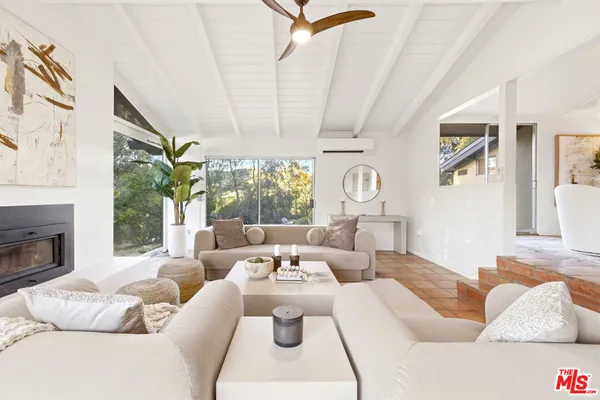 $2,395,000 | 3100 Santa Maria Road, Topanga, CA 90290