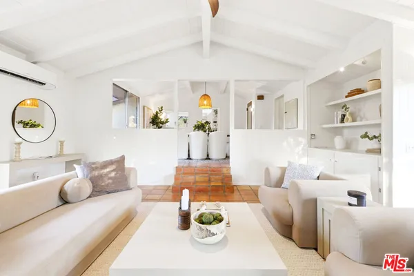 $2,395,000 | 3100 Santa Maria Road, Topanga, CA 90290