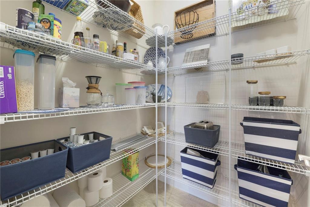 1410 Redona Way Naples, FL 34113 - Photo 15 of 50