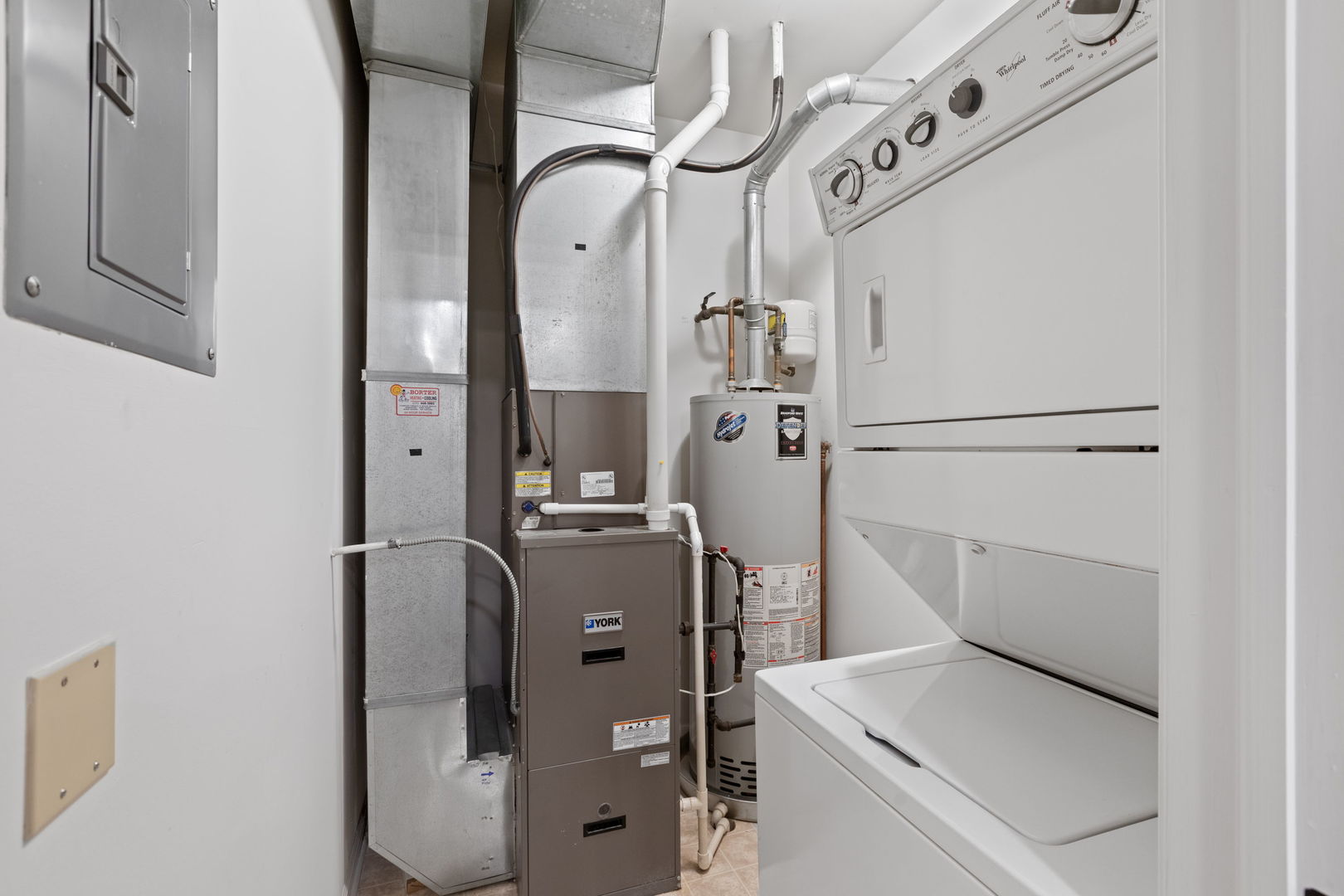 10 Ford Street, Unit 306 Geneva, IL 60134 - Photo 18 of 21