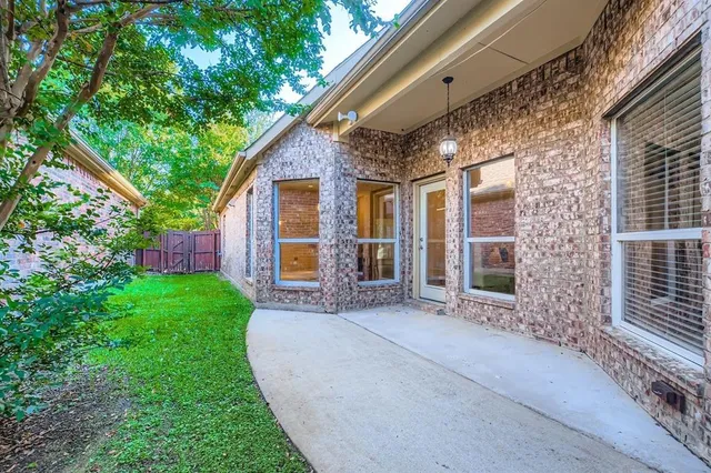 $2,830 | 9440 Park Garden Drive, Frisco, TX 75035