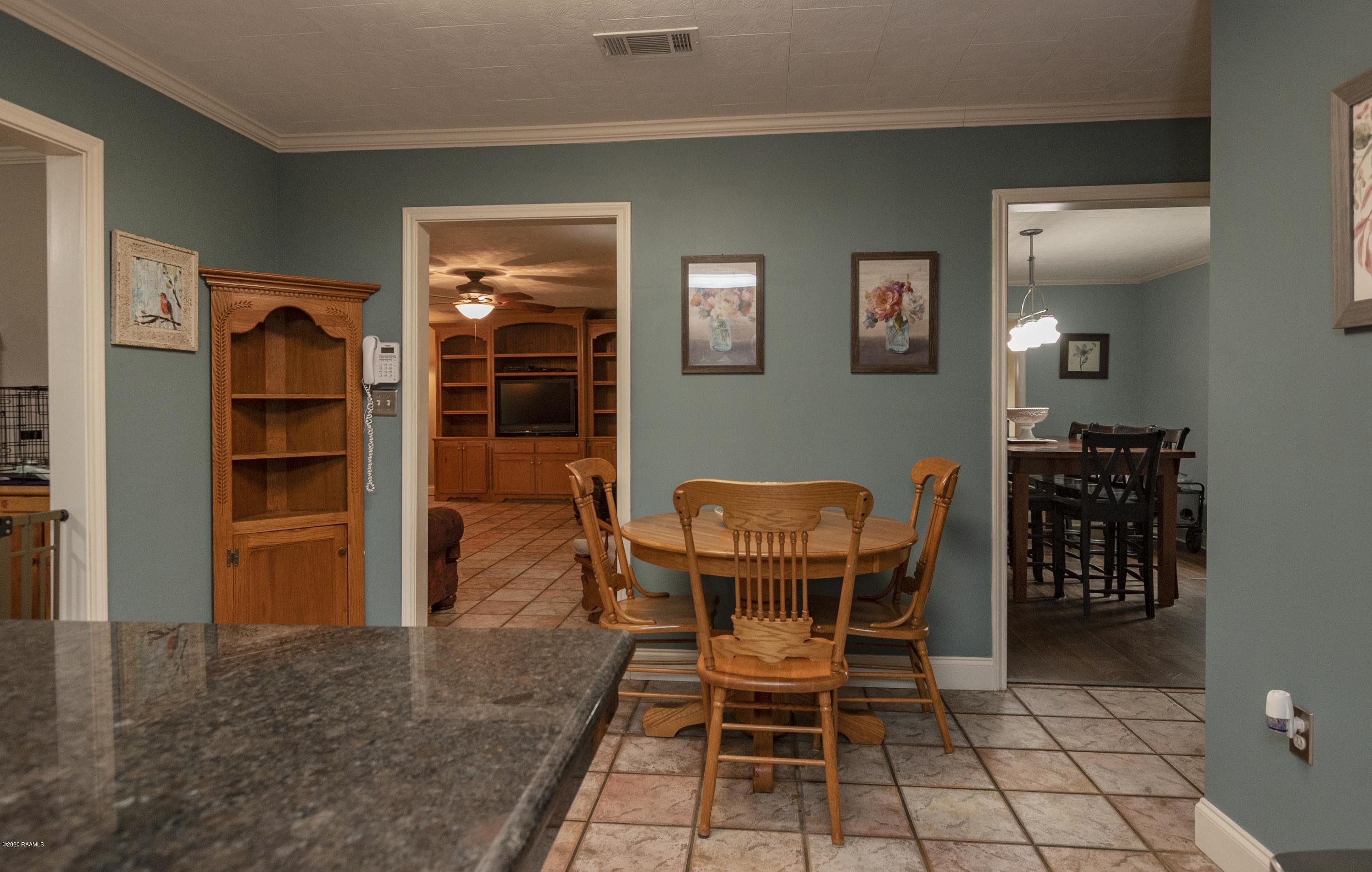1817 Federal Road Opelousas, LA 70570 - Photo 21 of 48 Dining Area 2