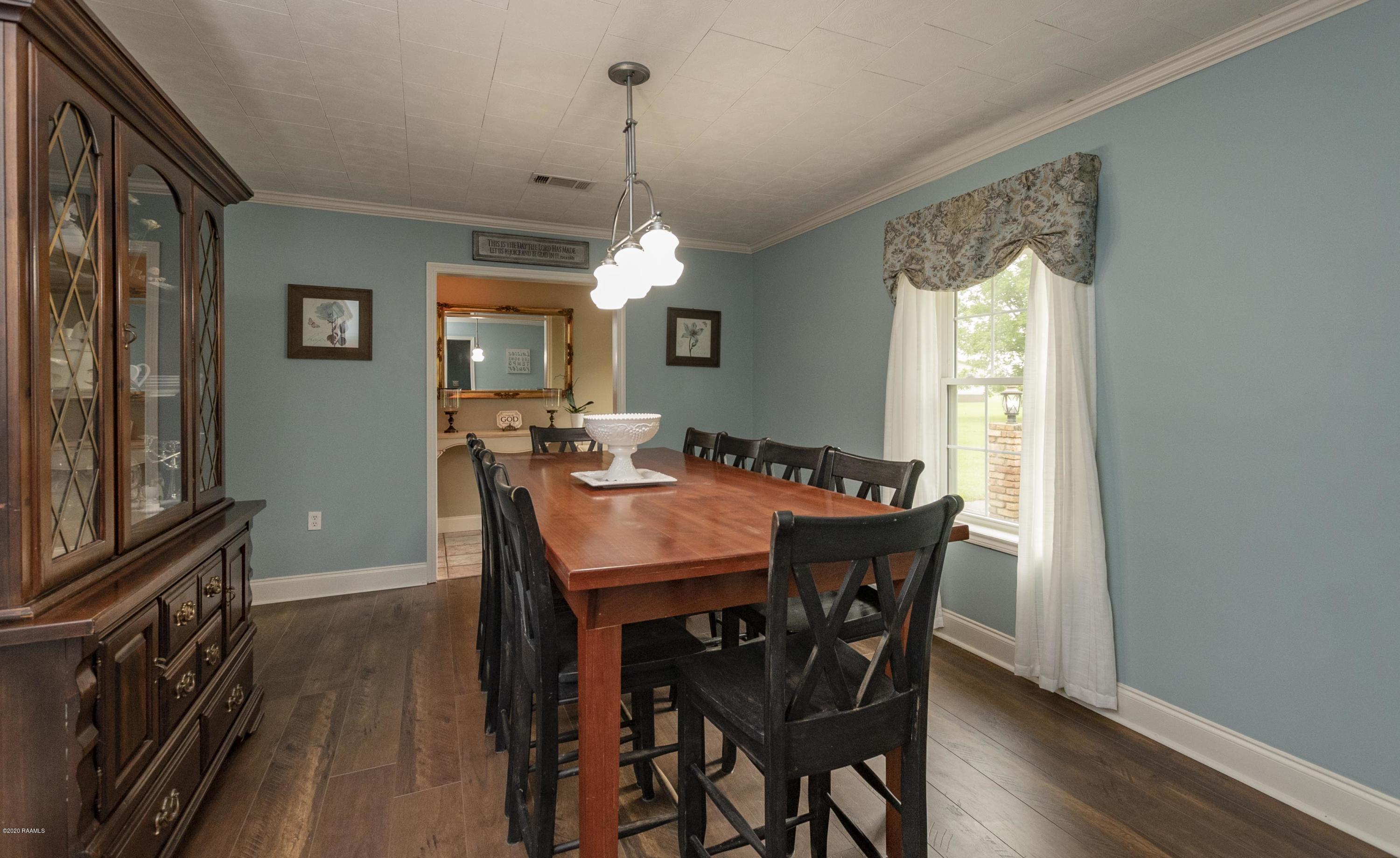 1817 Federal Road Opelousas, LA 70570 - Photo 23 of 48 Formal Dining 2