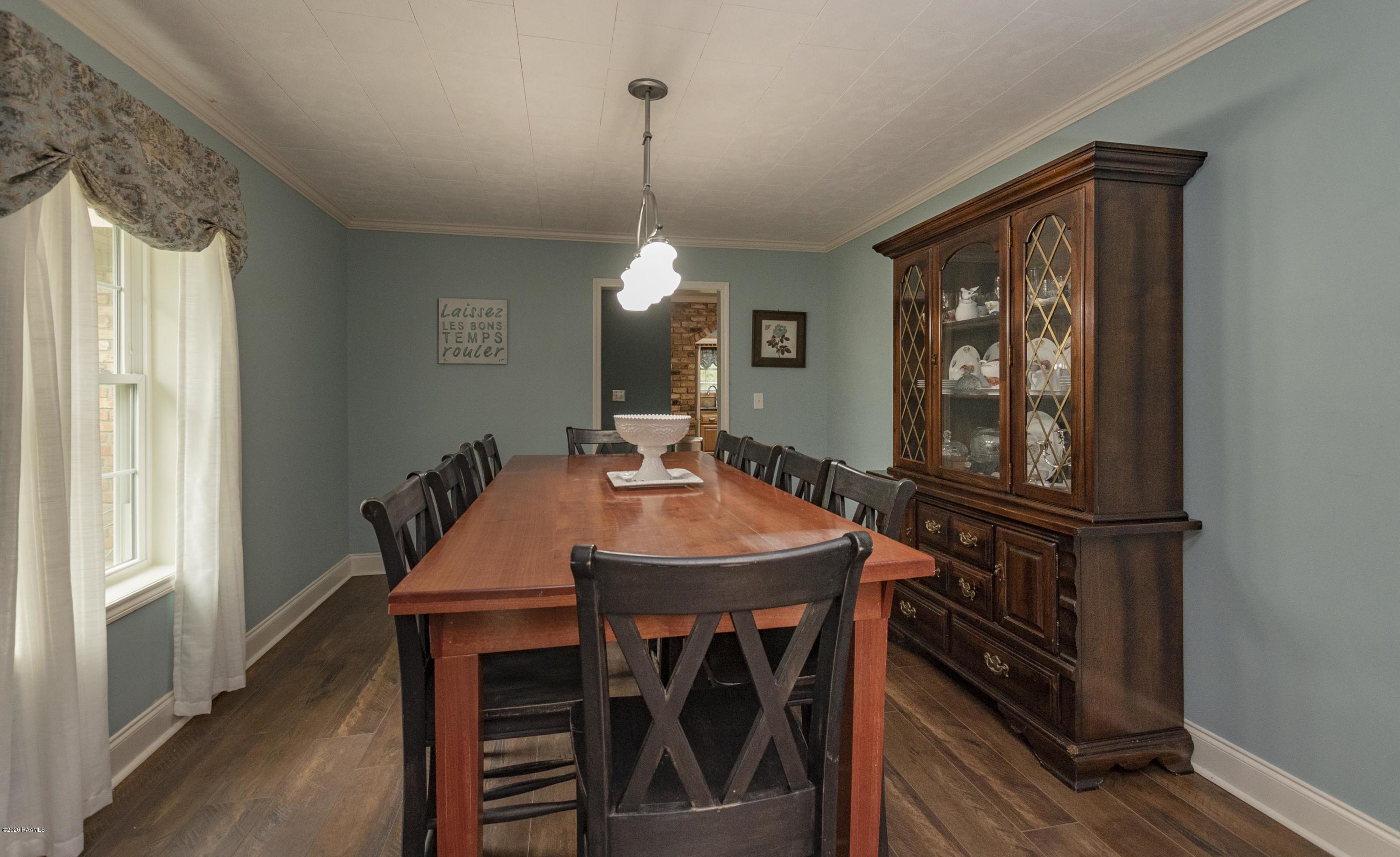 1817 Federal Road Opelousas, LA 70570 - Photo 3 of 48 Formal Dining 1