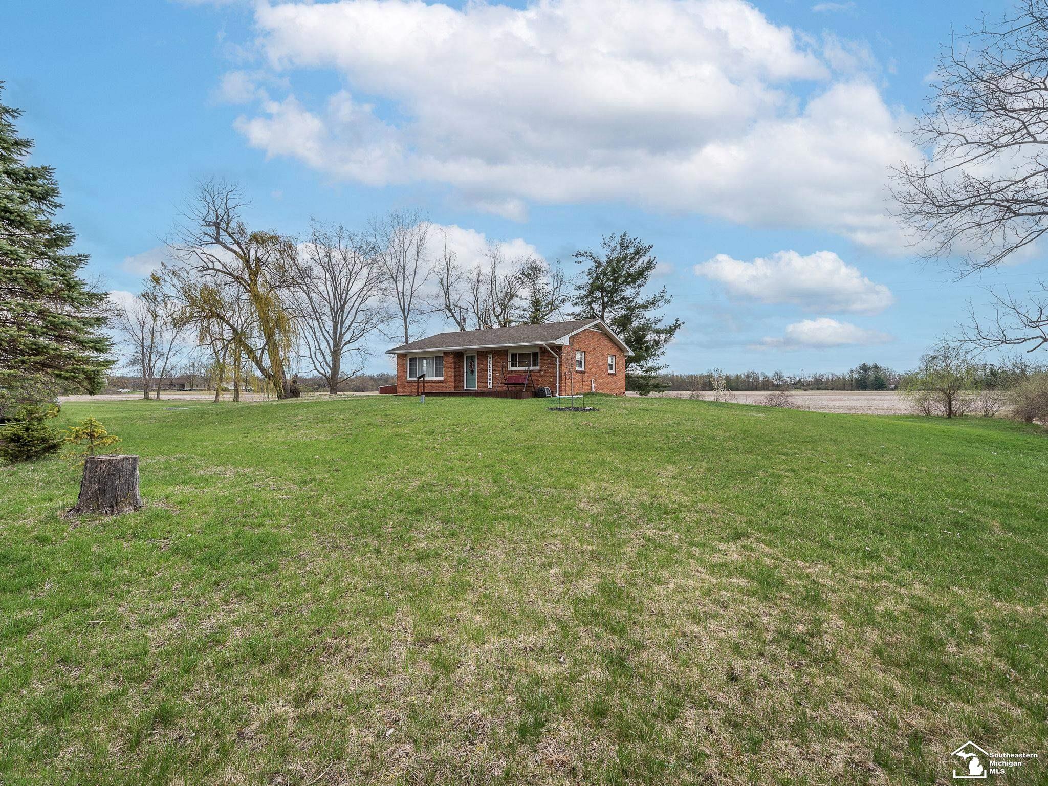 4801 Wells Road Petersburg, MI 49270 - Photo 18 of 24 50105936-17.JPG