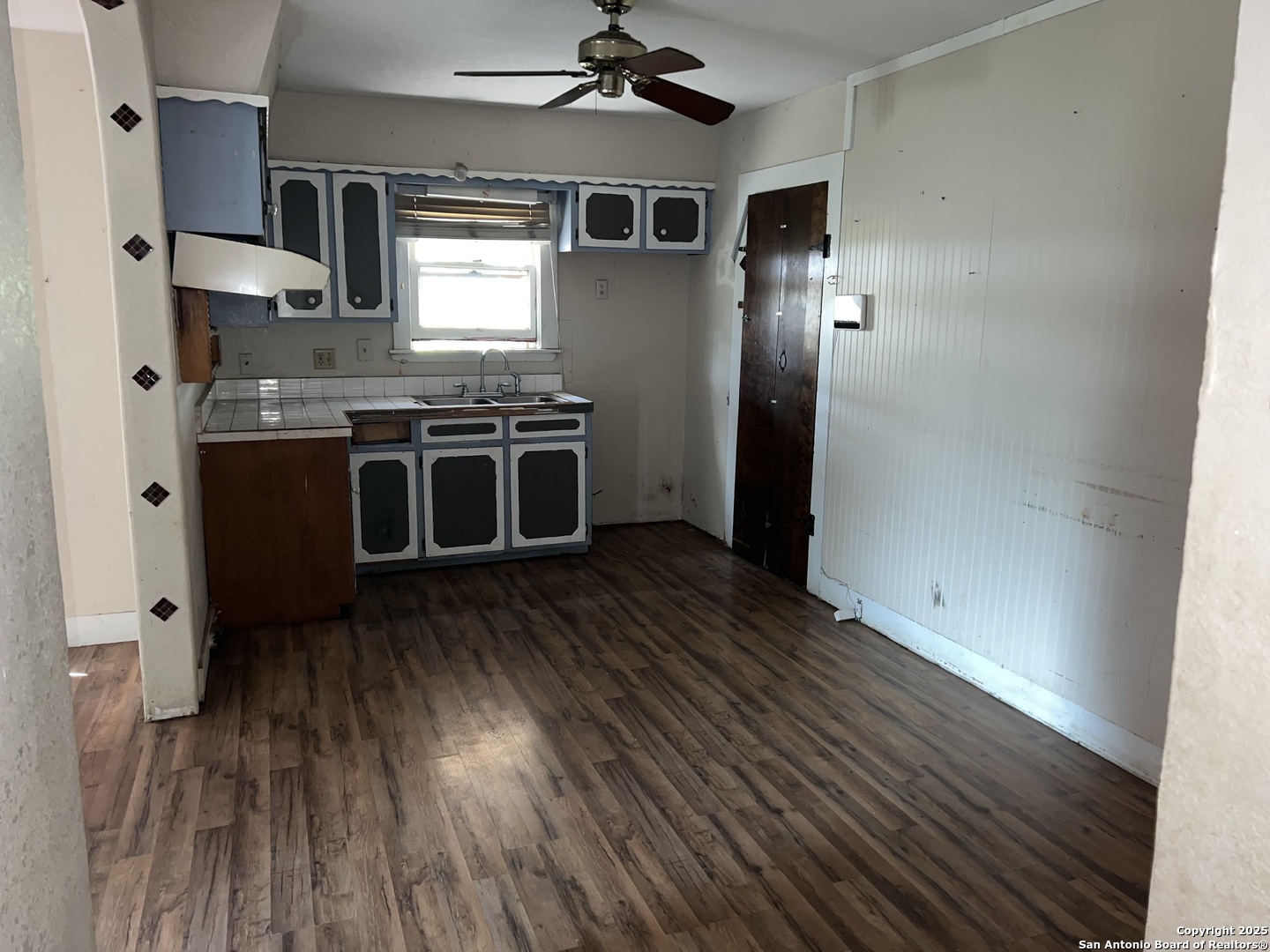 822 North High Street Uvalde, TX 78801 - Photo 8 of 14