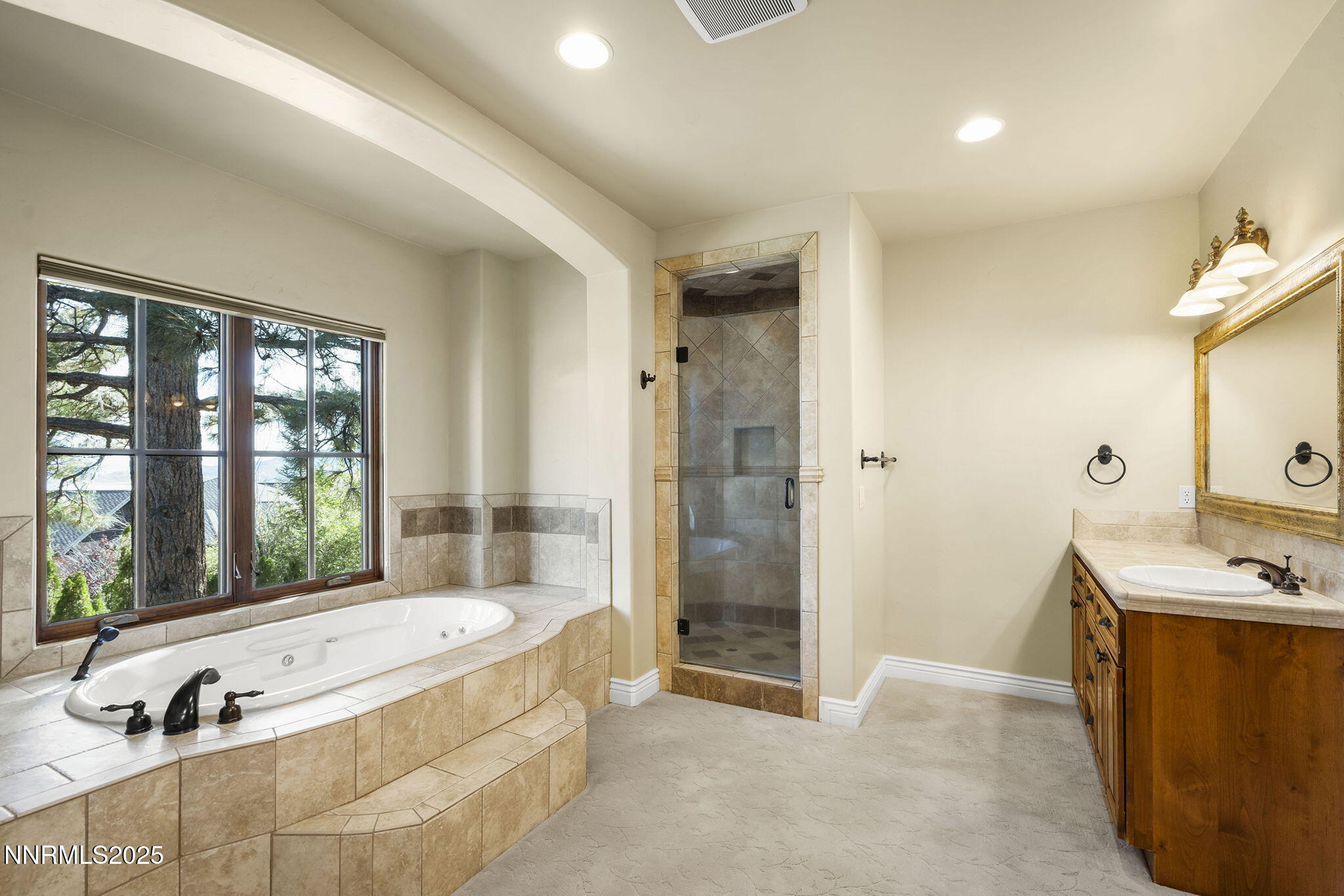 4810 West Pinewild Road Reno, NV 89511 - Photo 14 of 42 a spacious bathroom with sink shower and bathtub