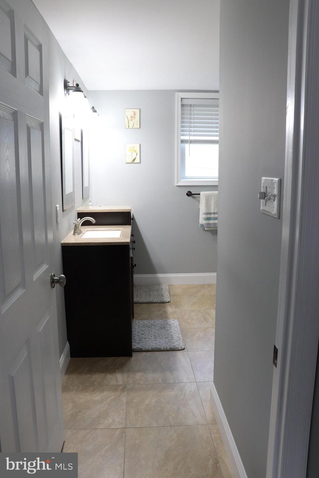 9 Main Street Huntingtown, MD 20639 - Photo 27 of 48 Primary Bathroom