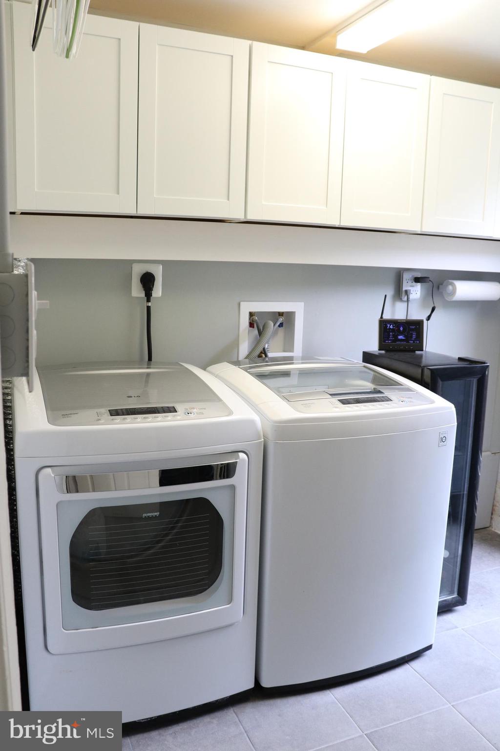 9 Main Street Huntingtown, MD 20639 - Photo 35 of 48 Laundry Room with new cabinets