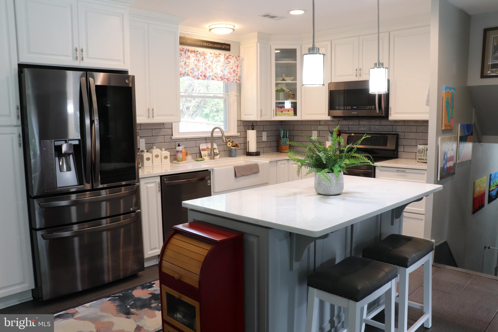 9 Main Street Huntingtown, MD 20639 - Photo 7 of 48 Beautiful new White Cabinets