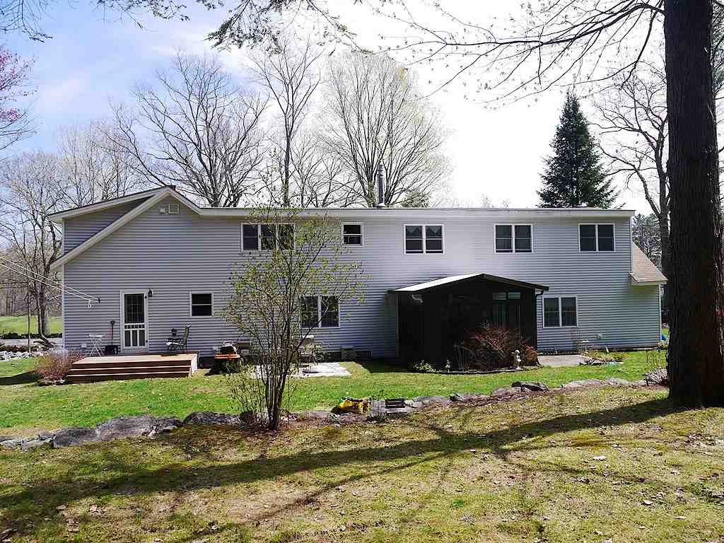 74 West Surry Road Keene, NH 03431 - Photo 4 of 40