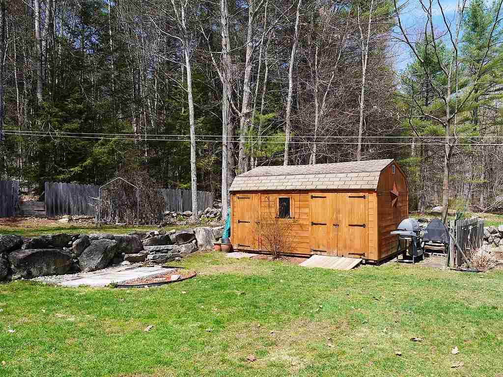 74 West Surry Road Keene, NH 03431 - Photo 6 of 40
