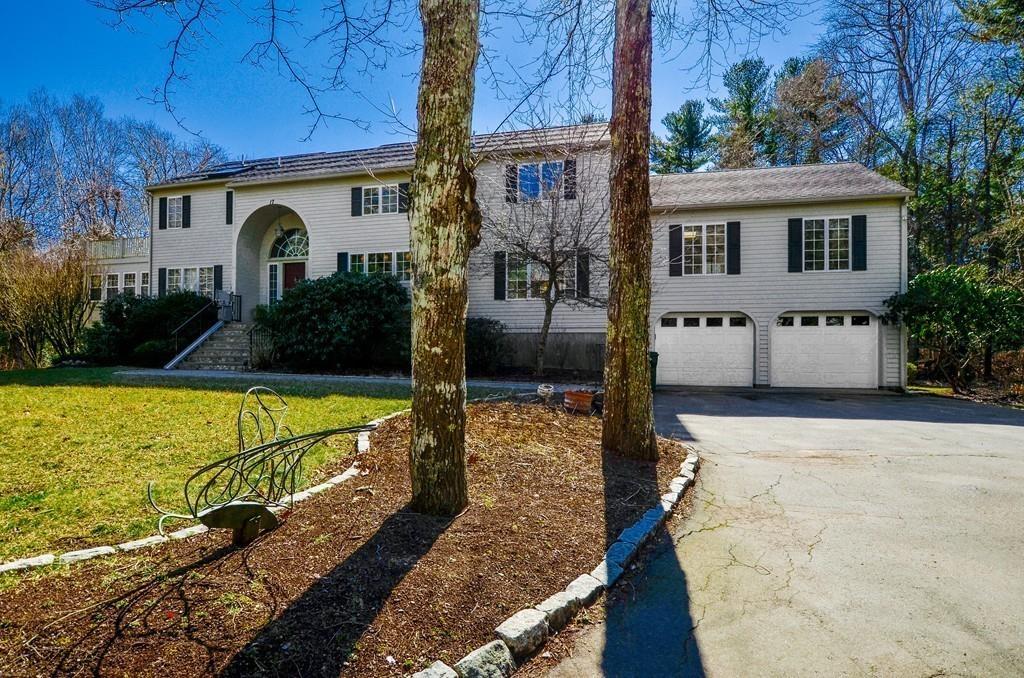 17 Olde Meadow Road Marion, MA 02738 - Photo 2 of 35