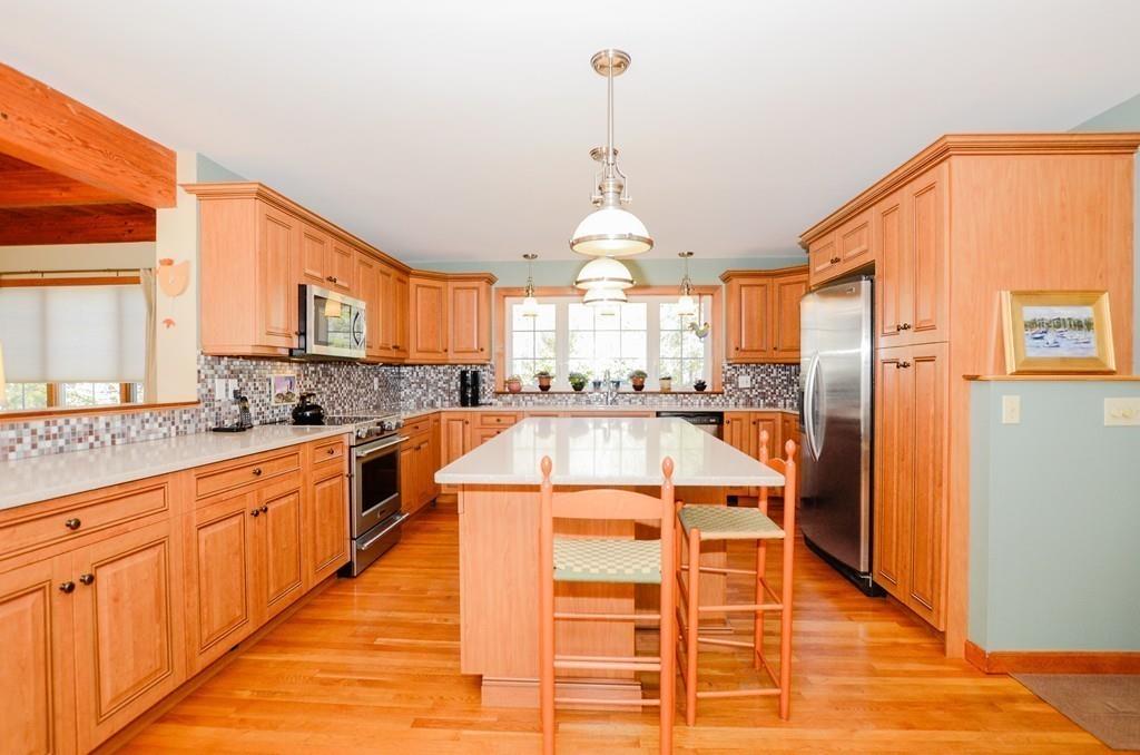 17 Olde Meadow Road Marion, MA 02738 - Photo 9 of 35