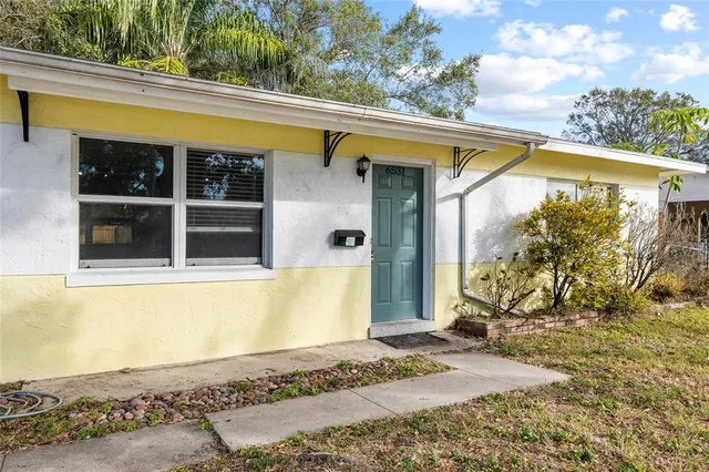 $240,000 | 6531 82nd Avenue North, Pinellas Park, FL 33781