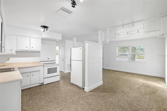 $240,000 | 6531 82nd Avenue North, Pinellas Park, FL 33781