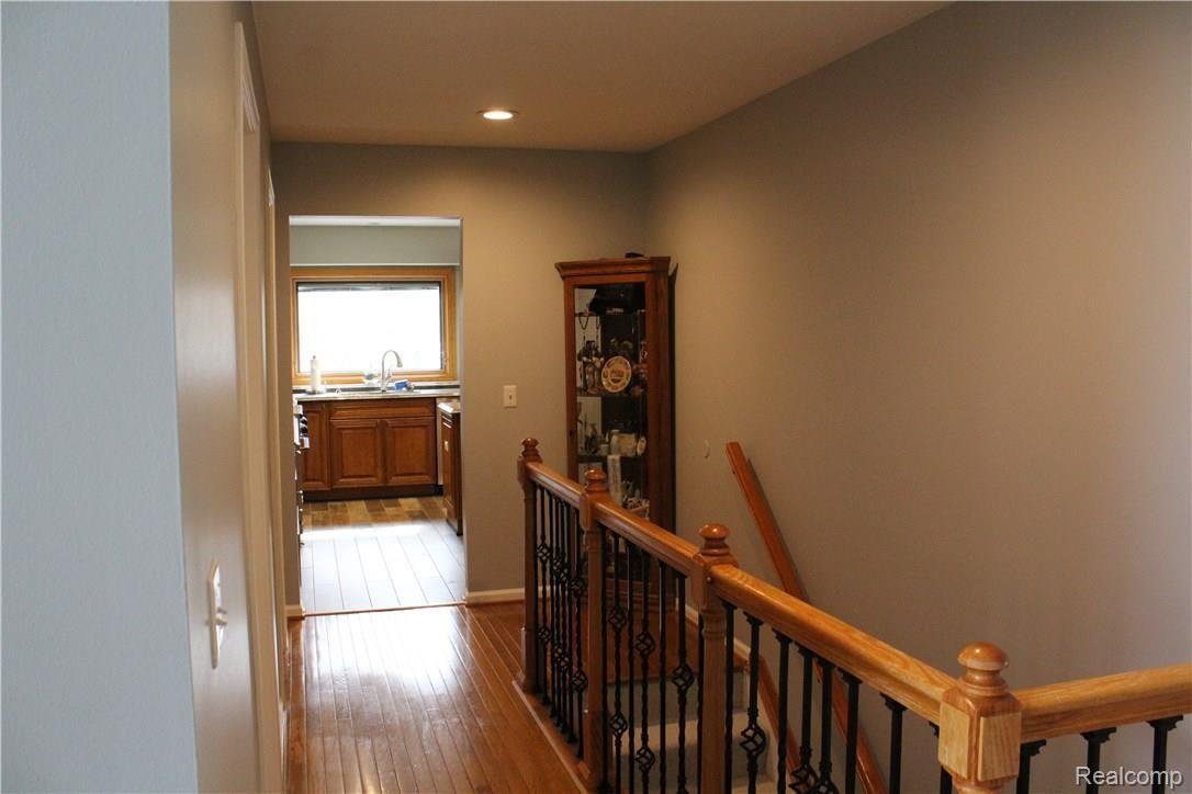 6909 Poppleton Road Canton, MI 48187 - Photo 19 of 27 IMG_0551.JPG