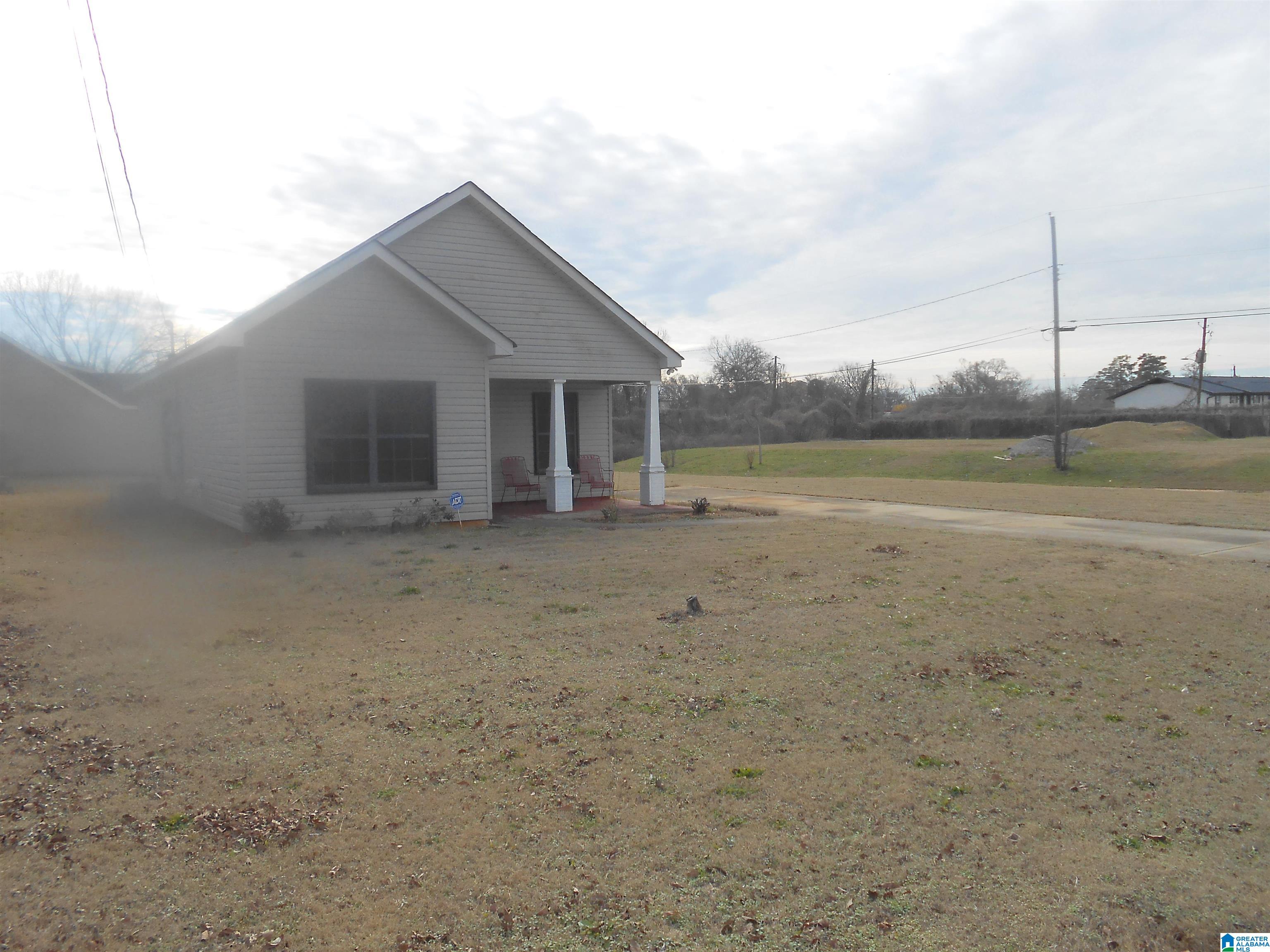 405 Goldwire Terrace Southwest Birmingham, AL 35211 - Photo 2 of 4