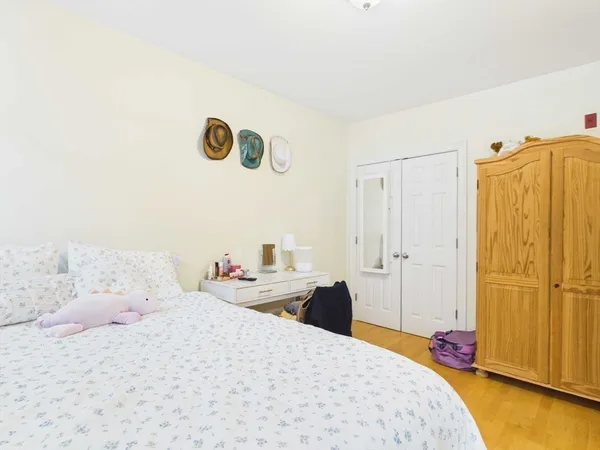 $3,500 | 9 Mullins Court, Unit 2B, Cambridge, MA 02141