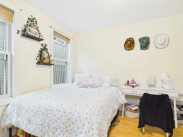 $3,500 | 9 Mullins Court, Unit 2B, Cambridge, MA 02141