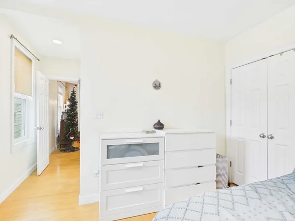 $3,500 | 9 Mullins Court, Unit 2B, Cambridge, MA 02141