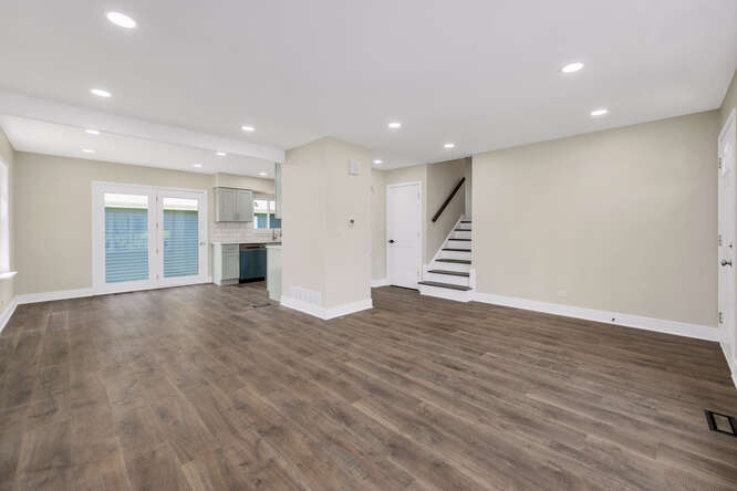 -n148 Silverleaf Boulevard Wheaton, IL 60187 - Photo 6 of 25 a view of a kitchen with a sink and a window
